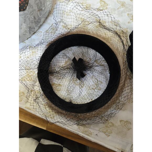 1950s Pill Box Mink Fur Hat With Lace / Veil Face Cover Dinner HAT - Picture 16 of 16